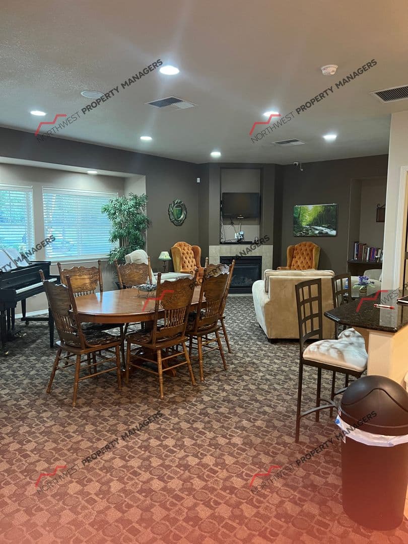 Battle Ground Apartment: 218 SW 15th Ave