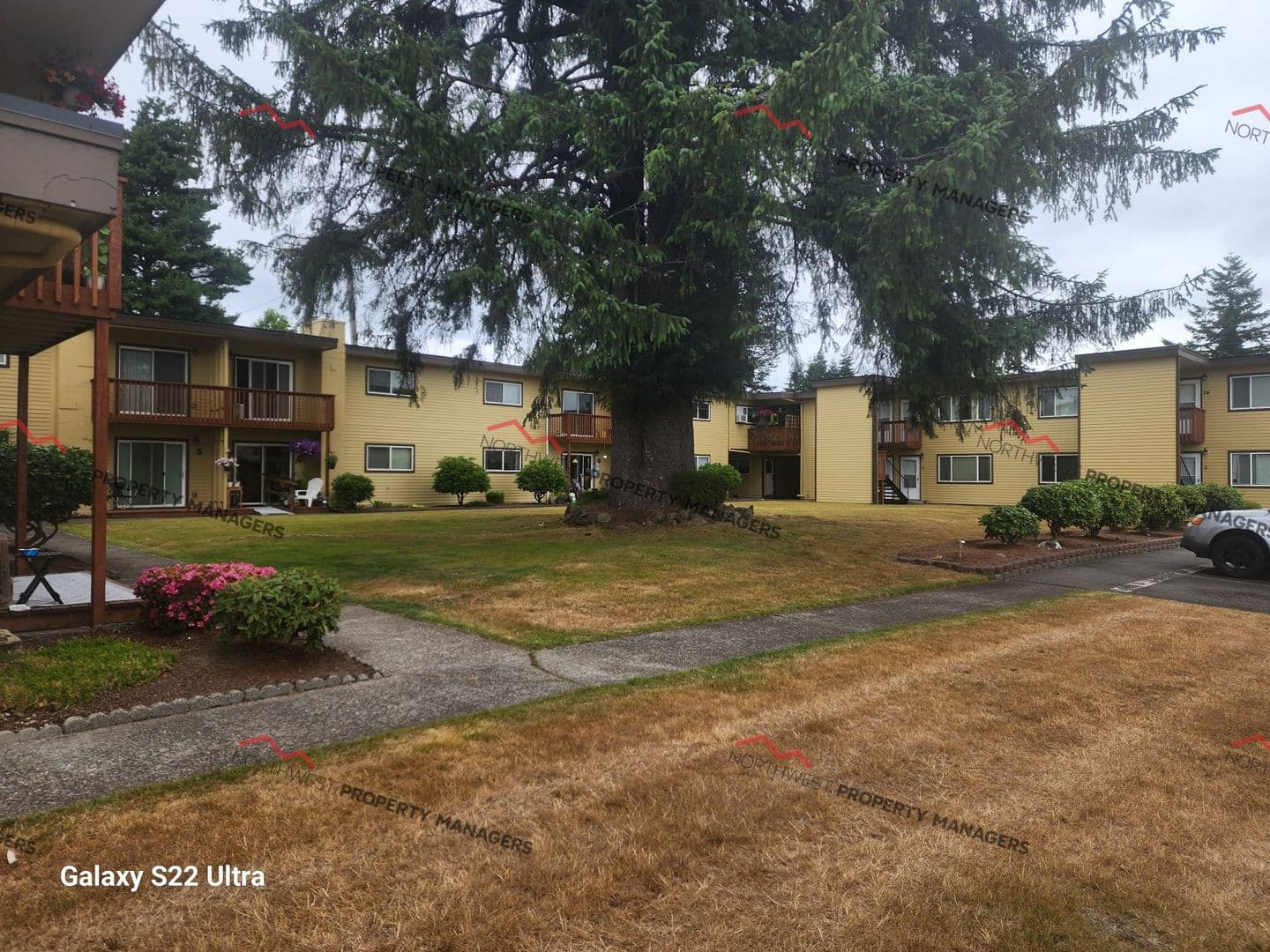 Montesano Apartment: 610 Pioneer Ave E. 1-24
