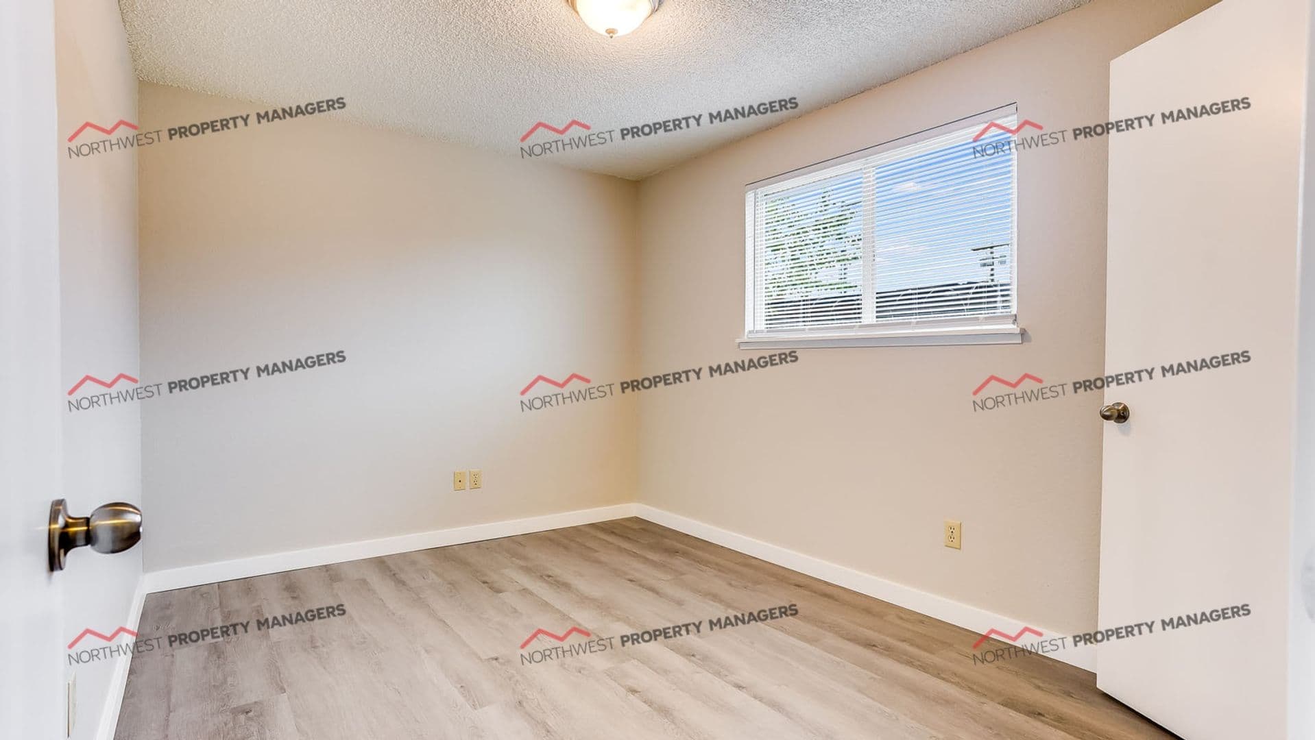 Tacoma Apartment: 120 136th Street S