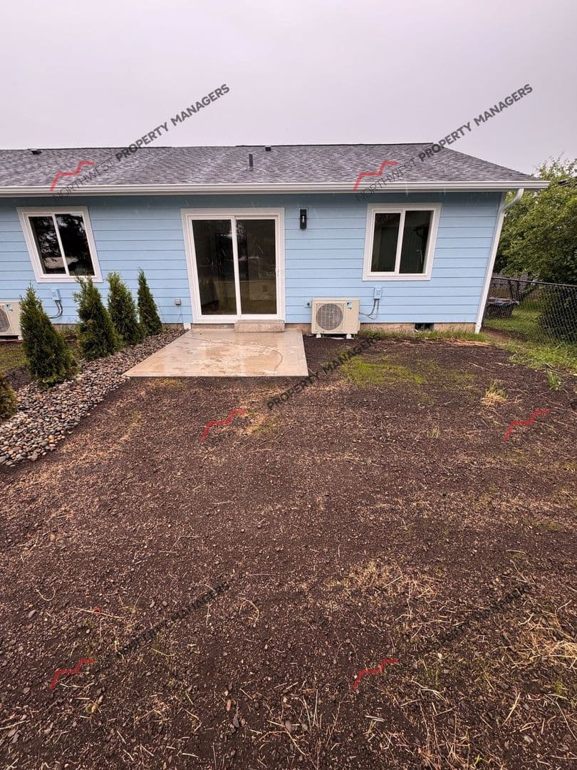 Centralia Apartment: 1818 Brenda Lane