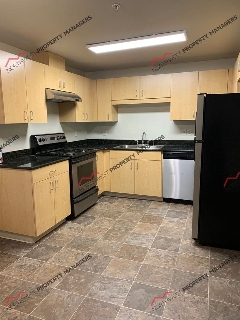 Battle Ground Apartment: 218 SW 15th Ave