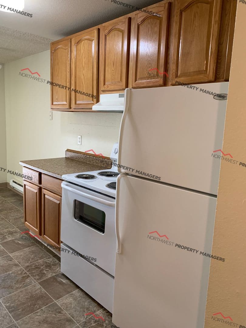 Lakewood Apartment: 4702 108th Street SW-A