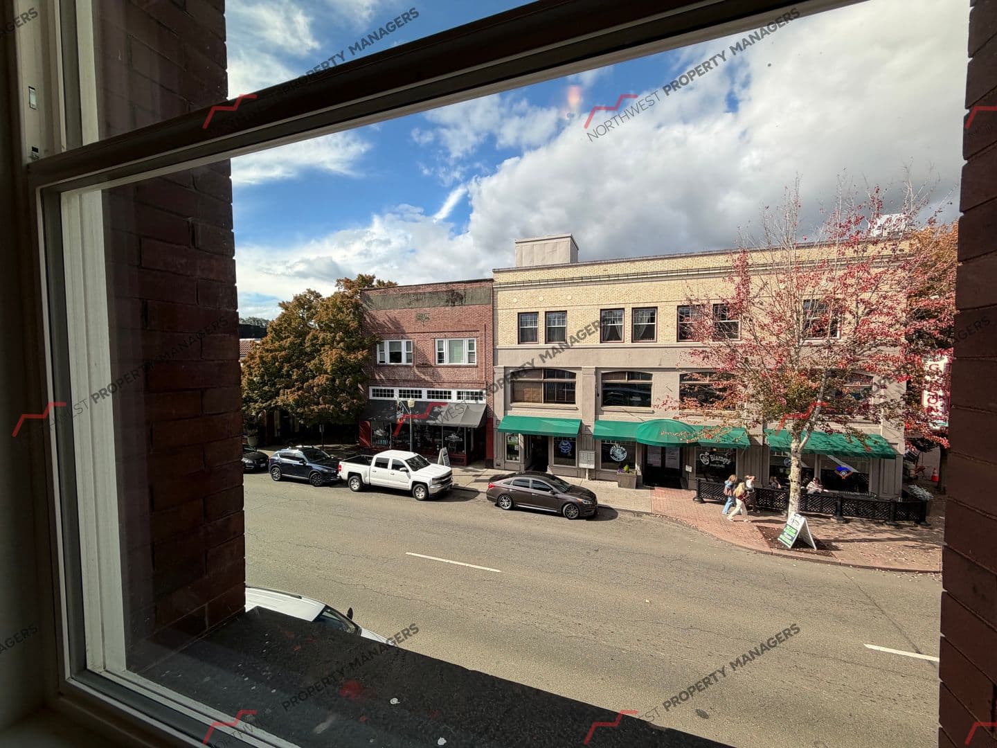 Centralia Apartment: 220 N Tower Ave