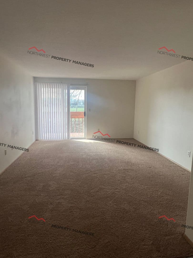 Woodland Apartment: 1451-1455-1459 N Goerig St.