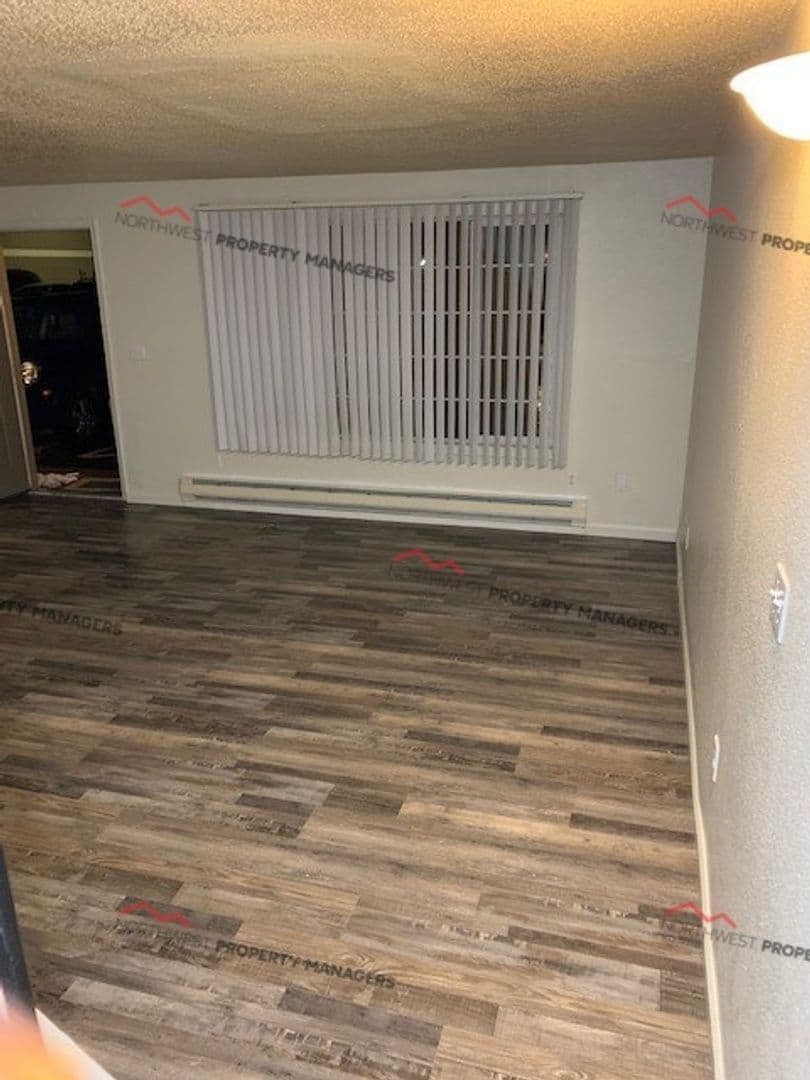 Lacey Apartment: 2700-2744 Ruddell Road SE
