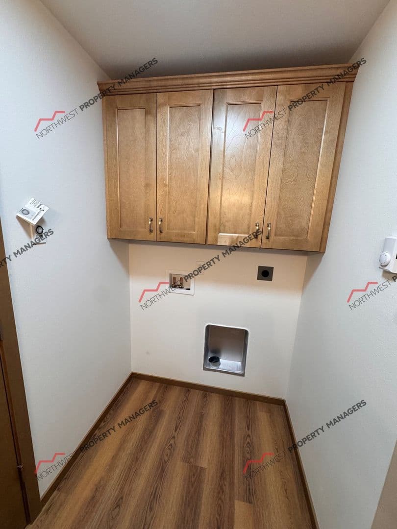 Centralia Apartment: 1818 Brenda Lane