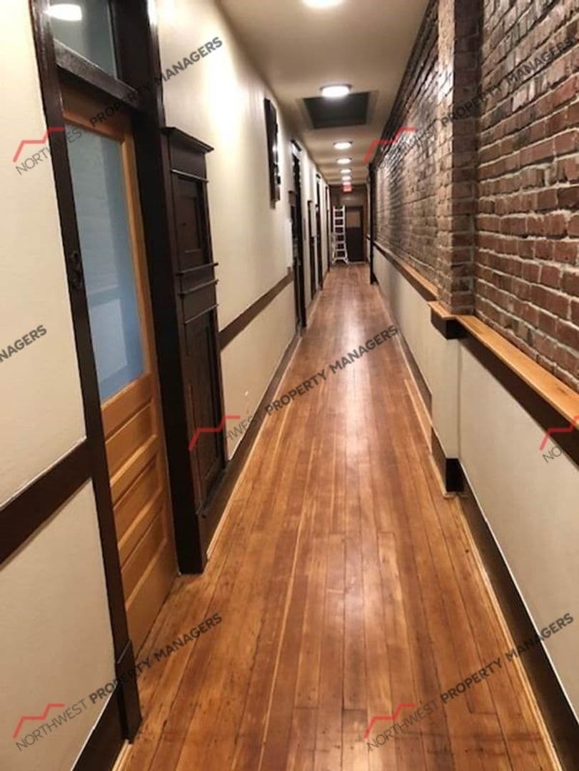Centralia Apartment: 217 N Tower Ave