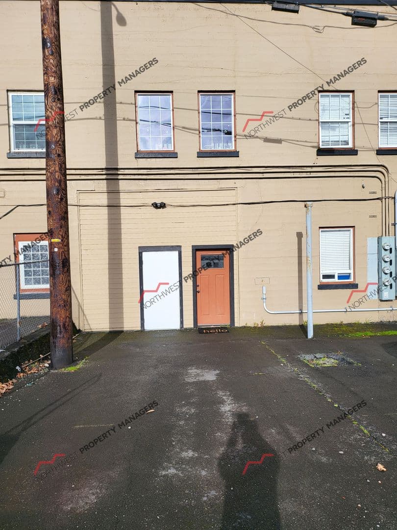Centralia Apartment: 101 E Center - 502 N Tower Ave -517 N Railroad