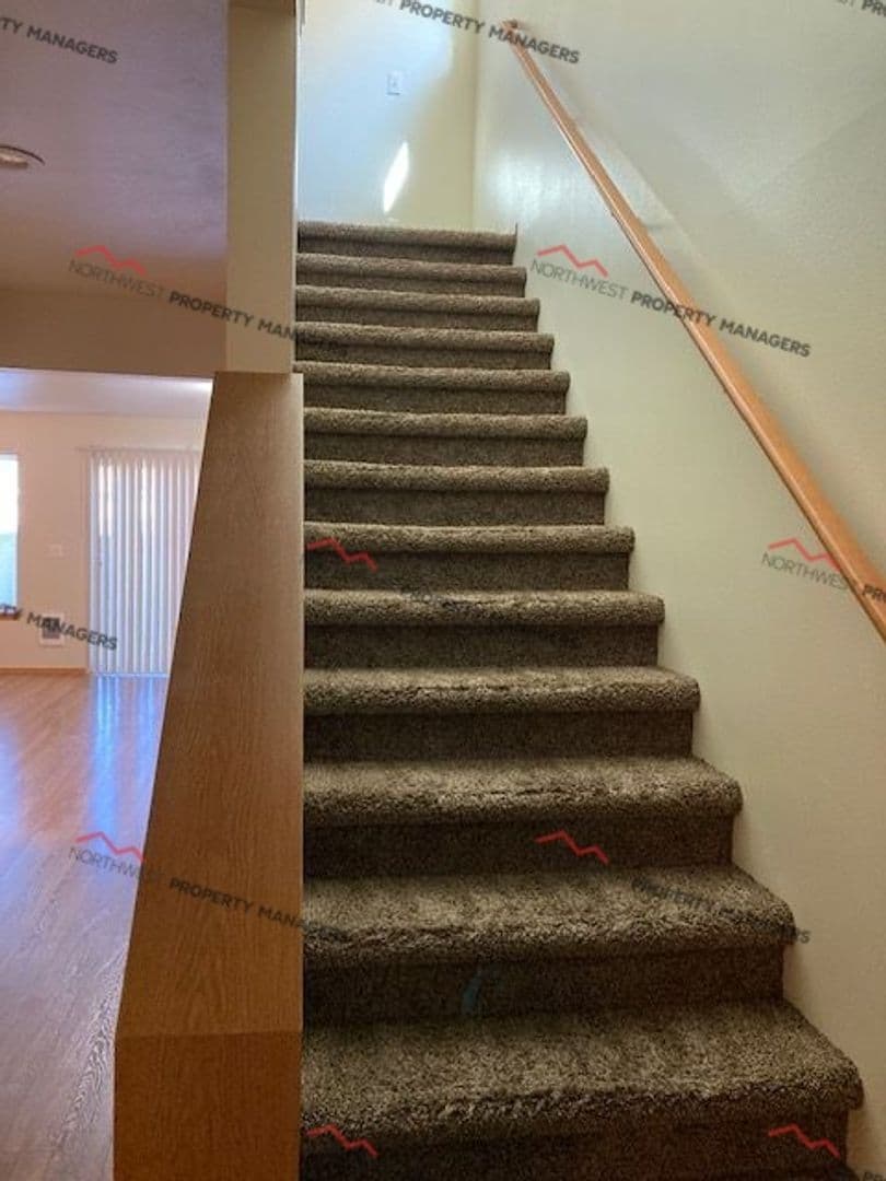 Chehalis Apartment: 2277 SW Salsbury Ave