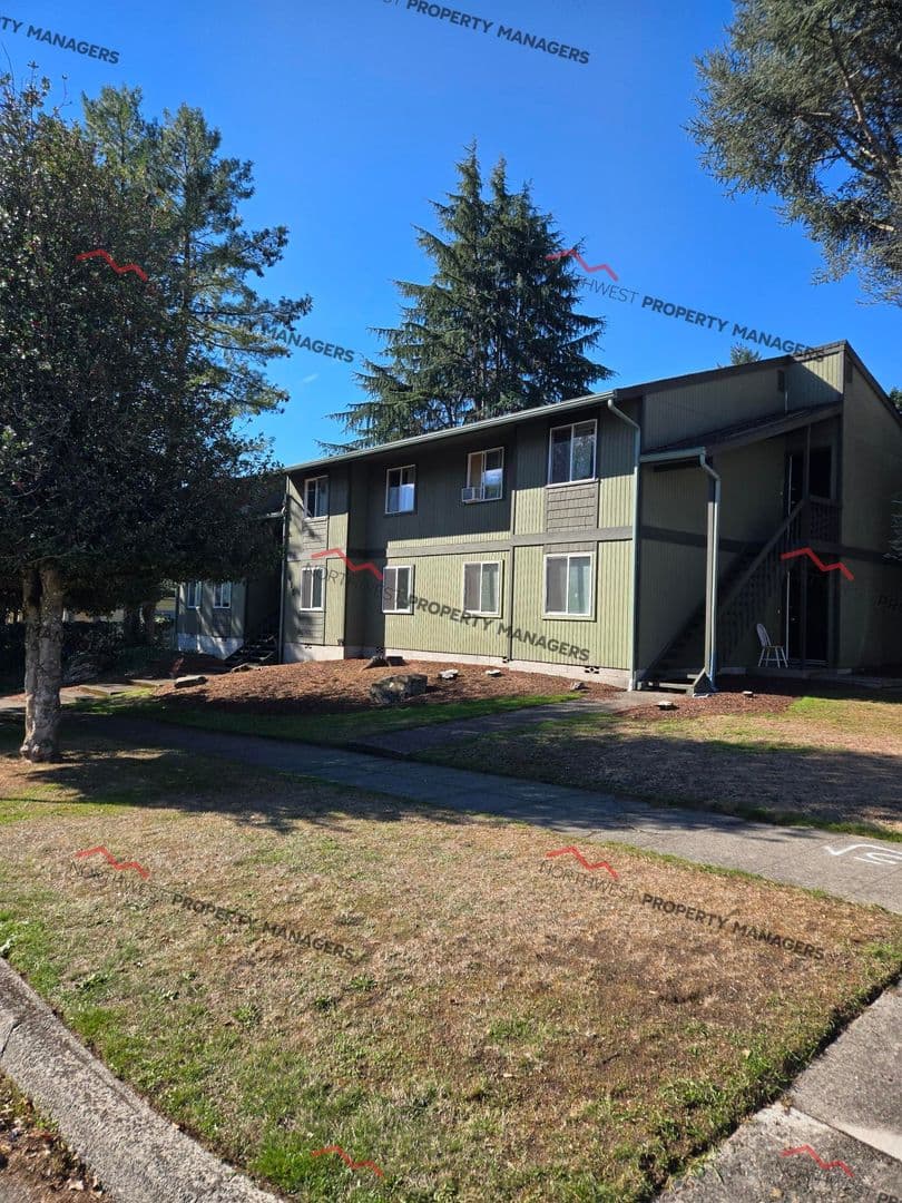 Centralia Apartment: 415 N Oak St