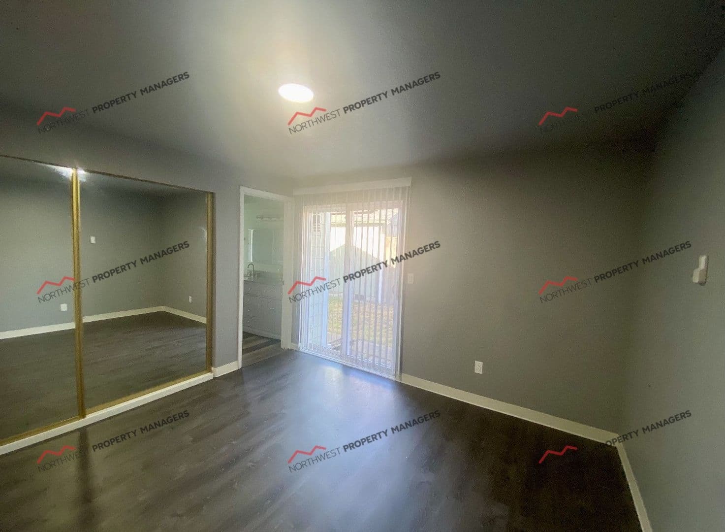 Olympia House: 746 Berne Ln SE