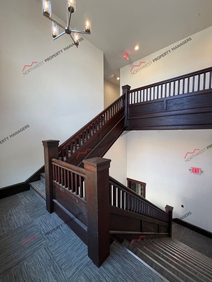 Centralia Apartment: 220 N Tower Ave