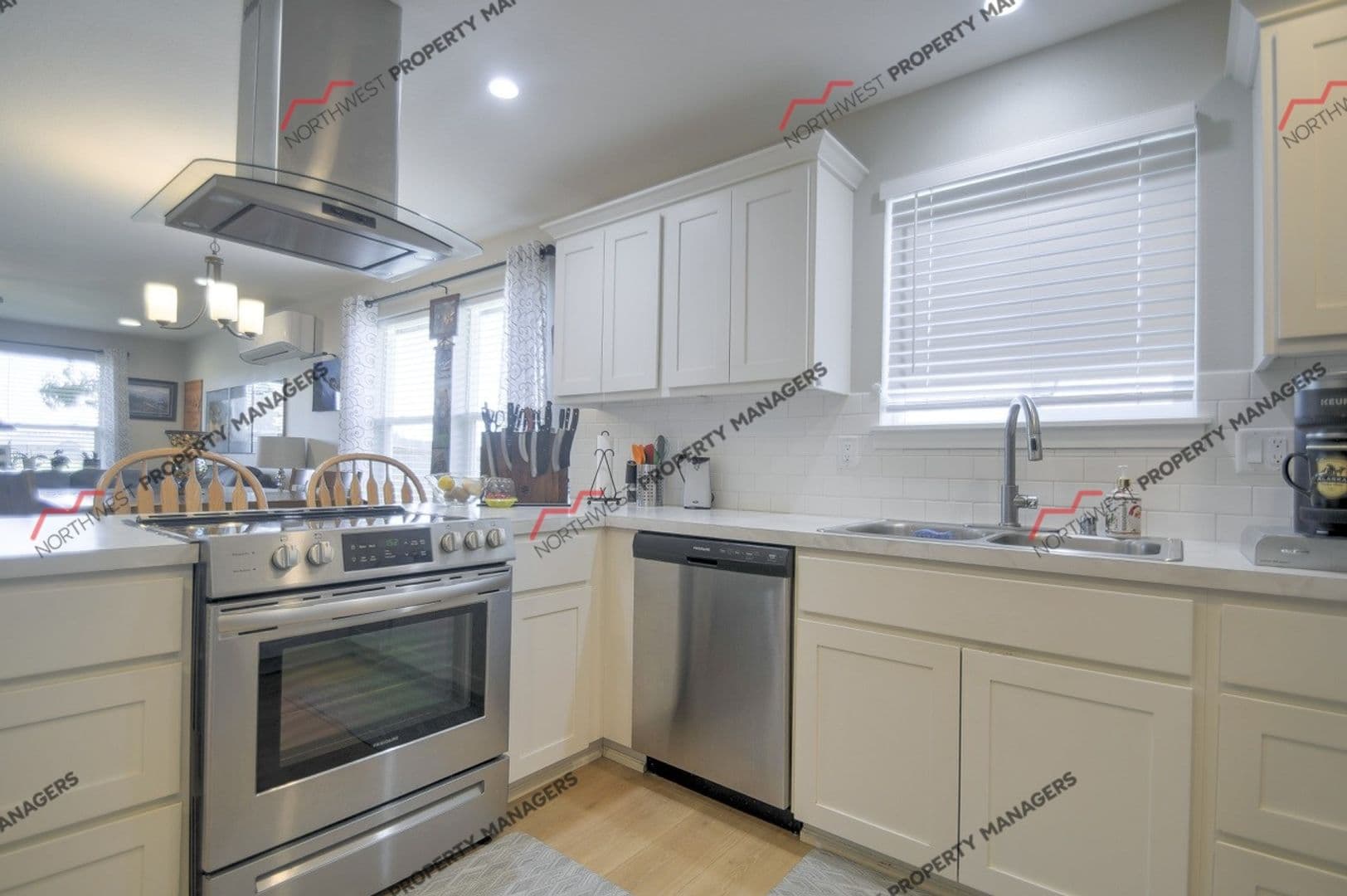 Winlock House: 410 Herron Ave