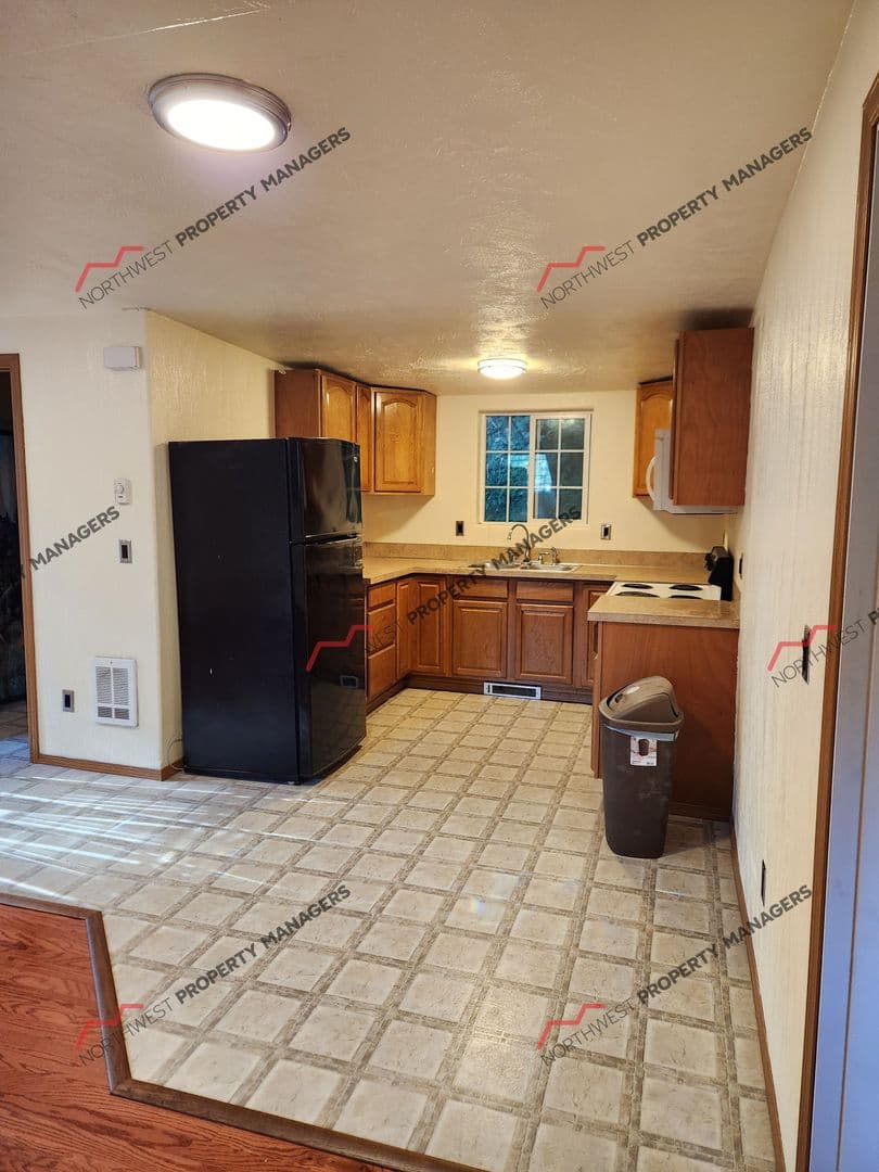 Winlock Apartment: 217 State Route 505 A&B