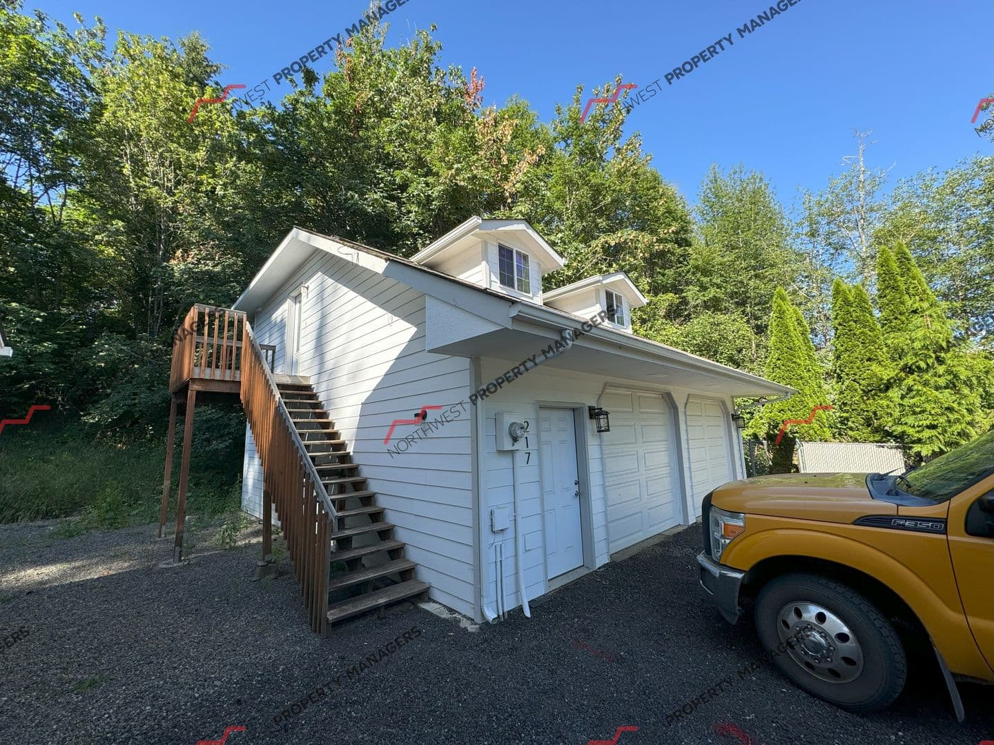 Winlock Apartment: 217 State Route 505 A&B