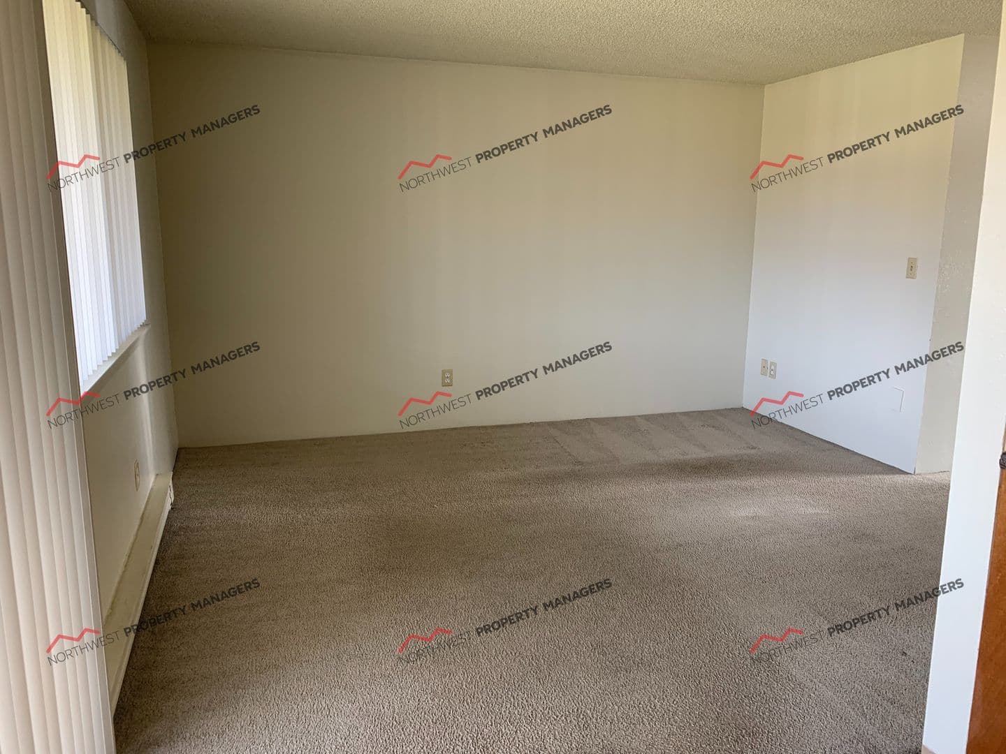 Lakewood Apartment: 4702 108th Street SW-A