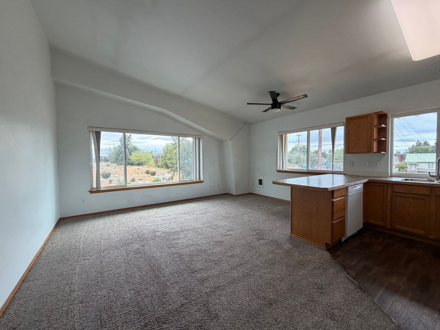 Centralia Apartment: 1709 Van Wormer St