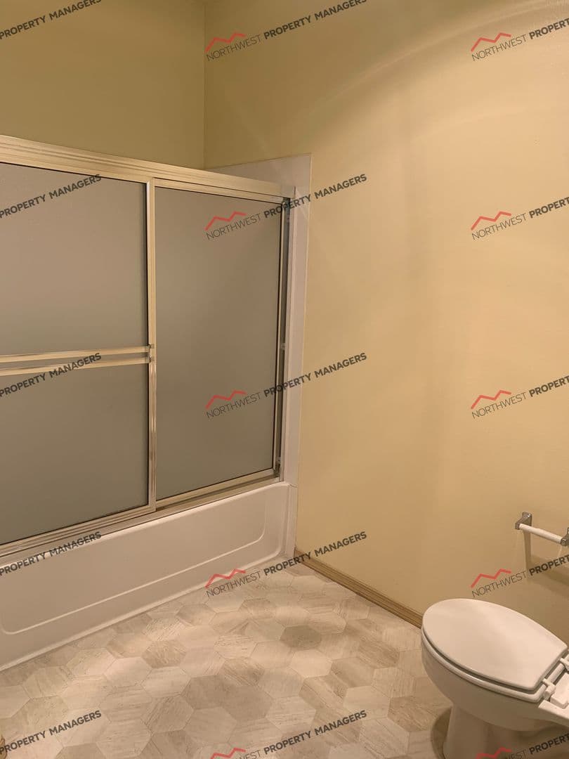 Tacoma Apartment: 2825 S Delin St.