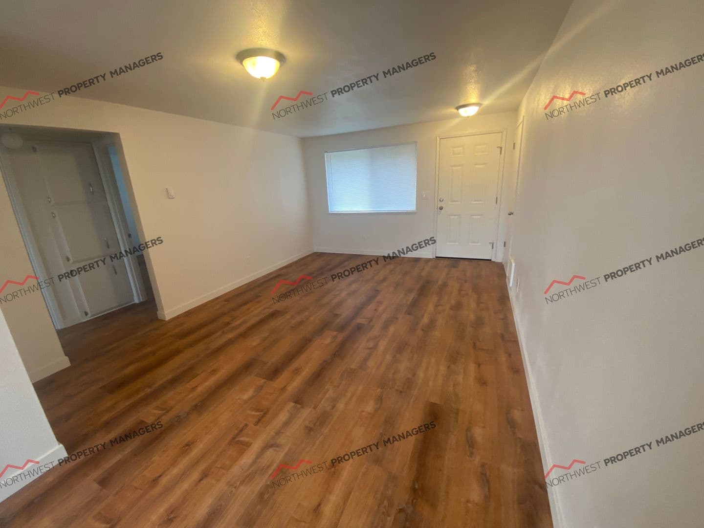 Lacey Apartment: 1512 Judd St. NE