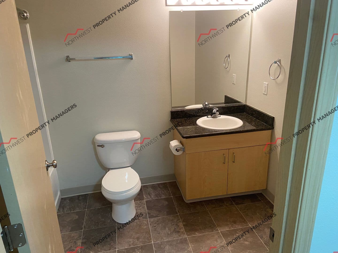 Battle Ground Apartment: 218 SW 15th Ave