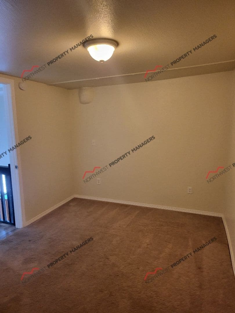 Centralia Apartment: 101 E Center - 502 N Tower Ave -517 N Railroad