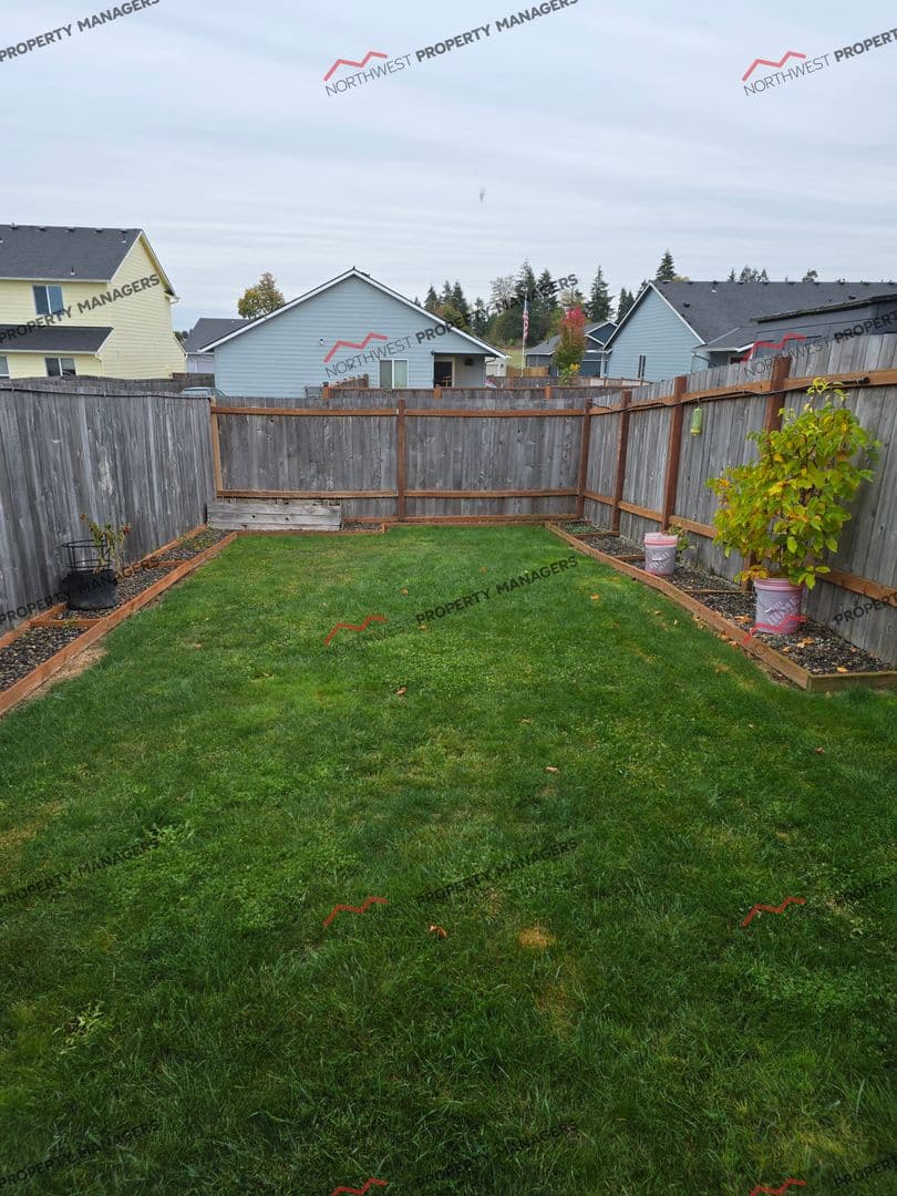 Winlock House: 410 Herren Ave