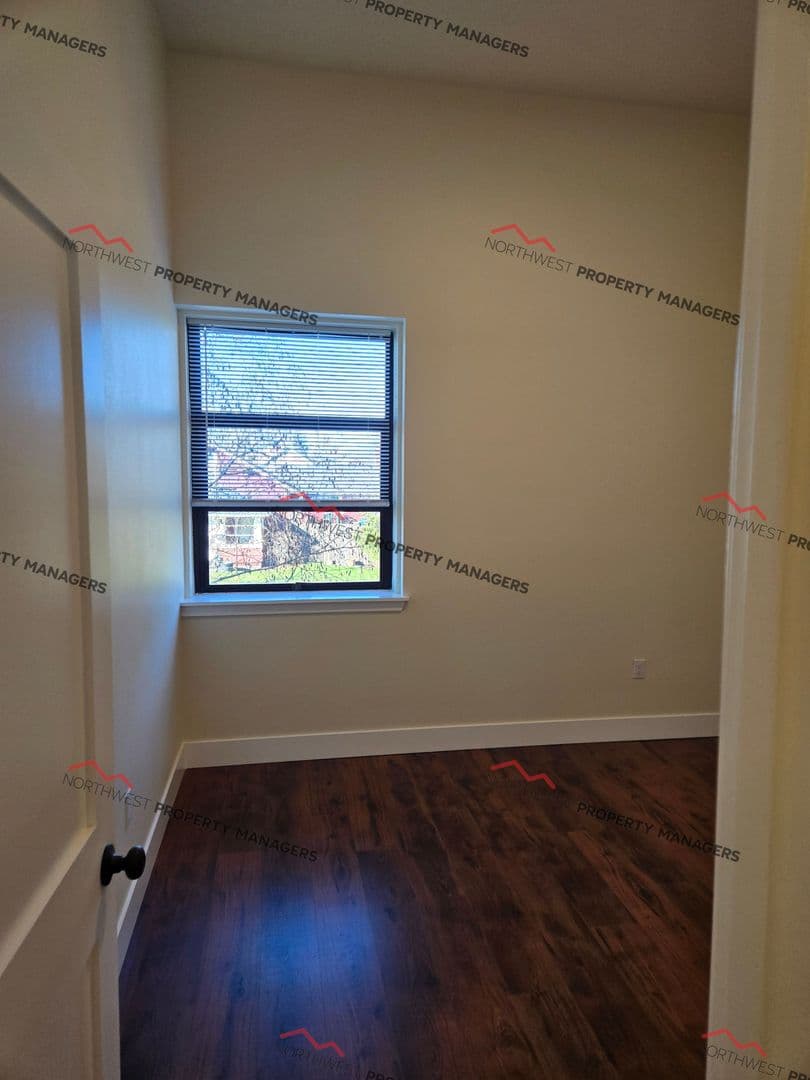 Chehalis Apartment: 101 SW 2nd St - 283 S Market Blvd