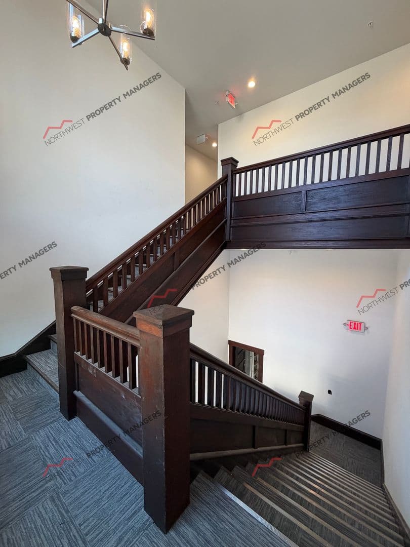 Centralia Apartment: 220 N Tower Ave