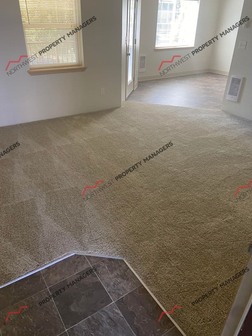 Battle Ground Apartment: 218 SW 15th Ave