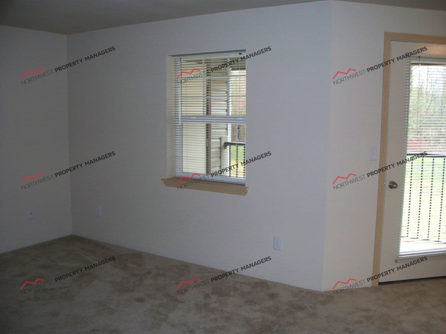 Battle Ground Apartment: 218 SW 15th Ave