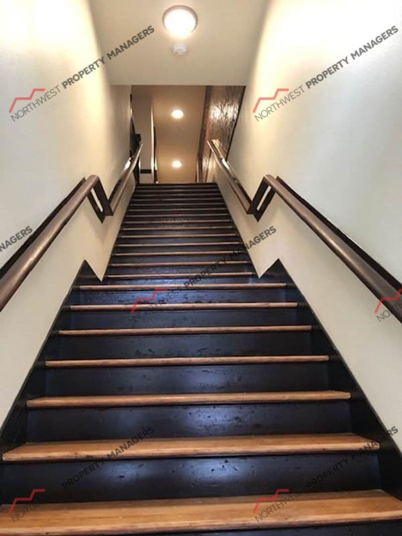 Centralia Apartment: 217 N Tower Ave