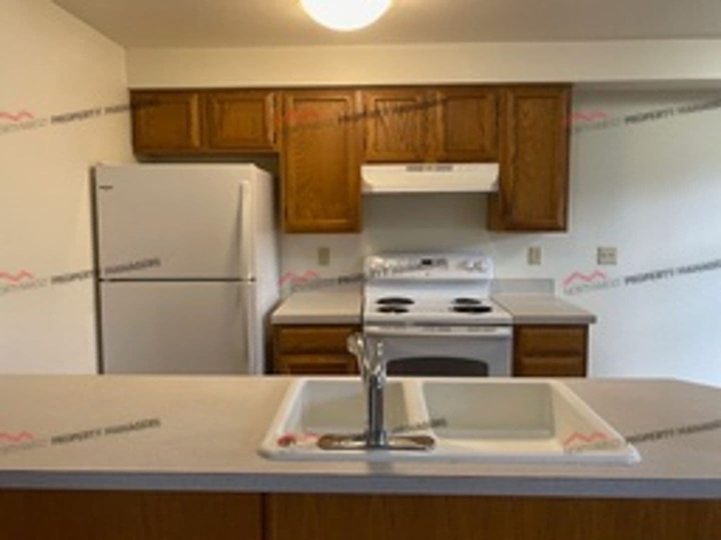 Tumwater Apartment: 6520-6522 7th Ave SW