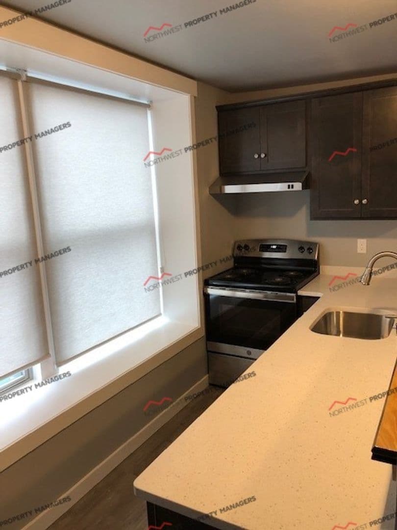 Centralia Apartment: 108 E Maple St.  (Wilson Bldg)