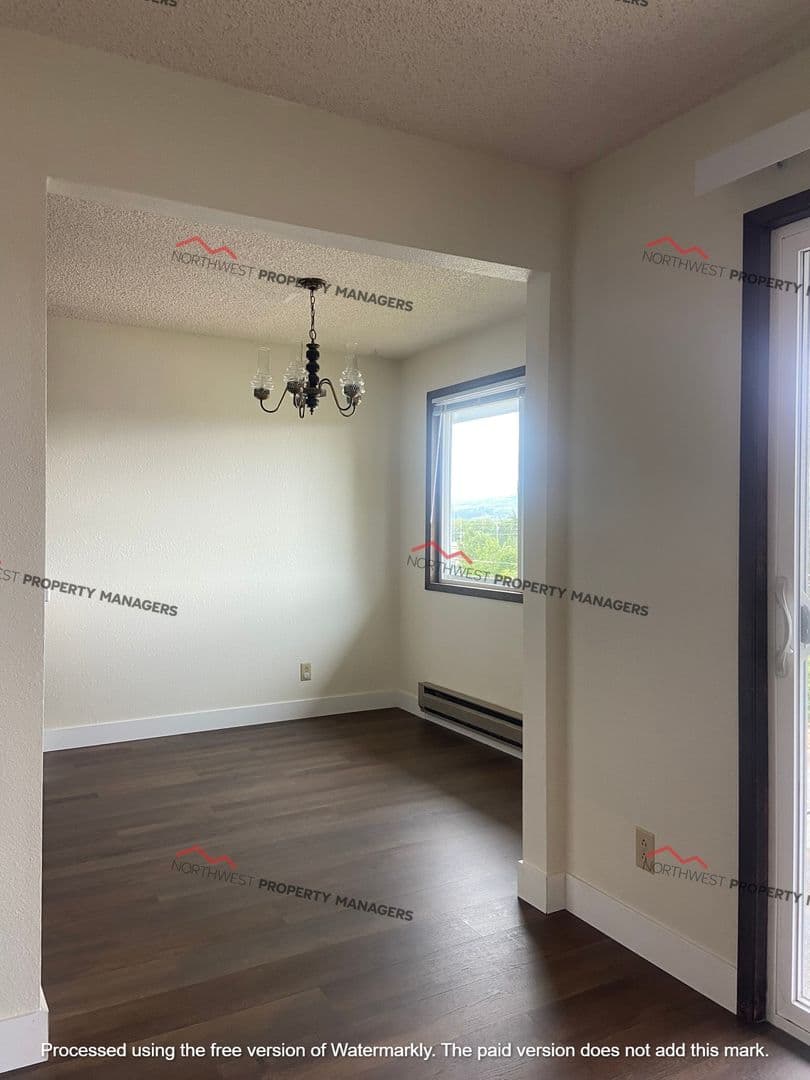 Montesano Apartment: 312 East Broadway Ave