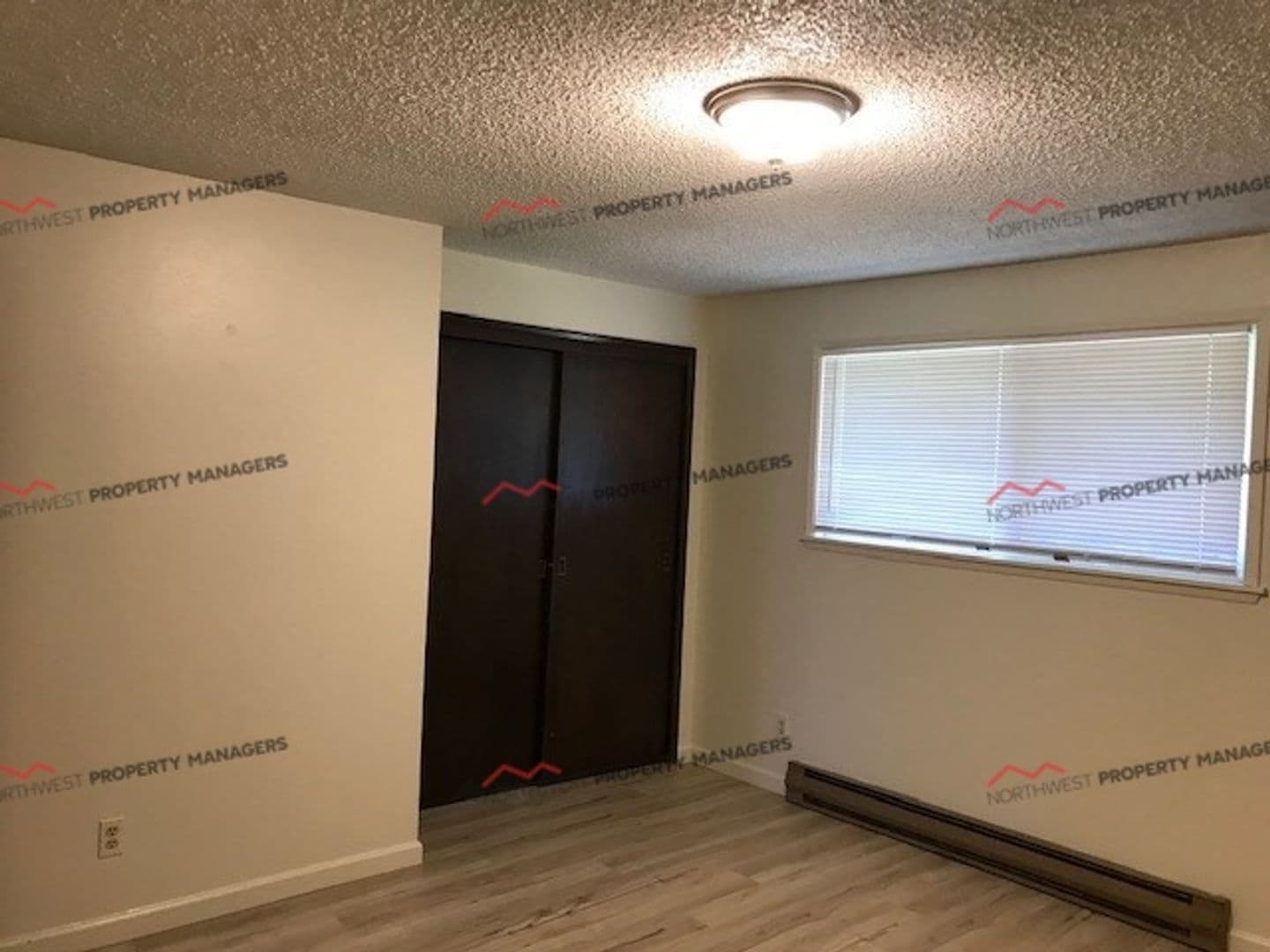 Centralia Apartment: 1505 Lewis St. 1-16 (Shamrock Apts)