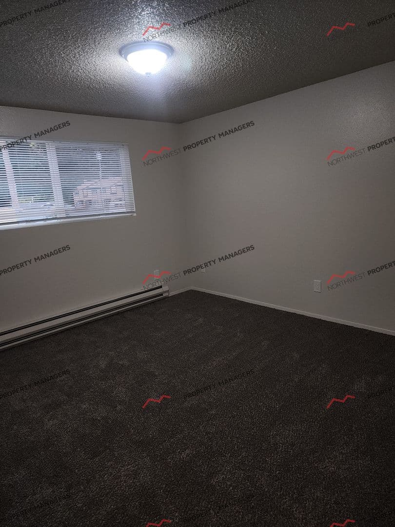 Lacey Apartment: 1615 Judd St. SE