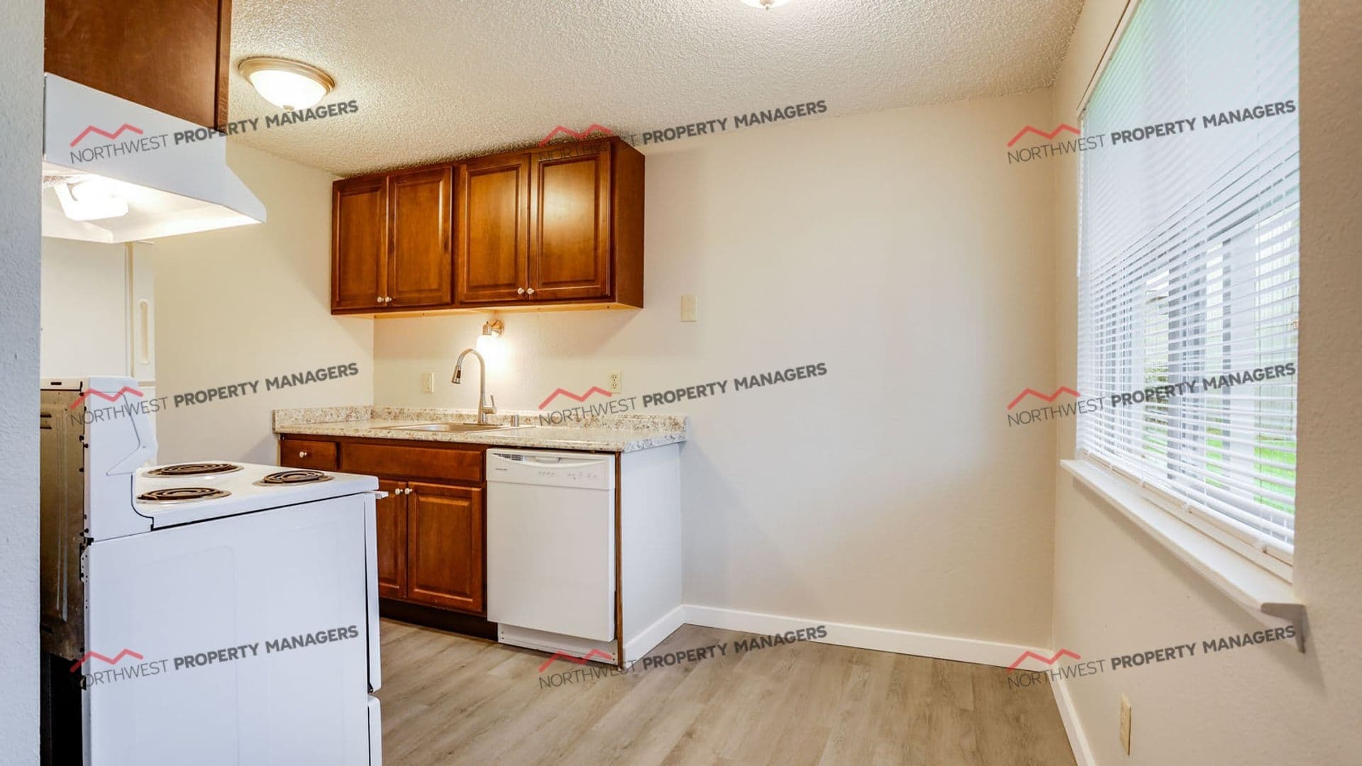 Tacoma Apartment: 120 136th Street S