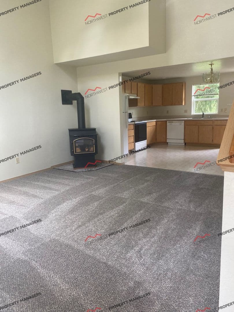 Tumwater Apartment: 604 Grant Lane Southwest A & B