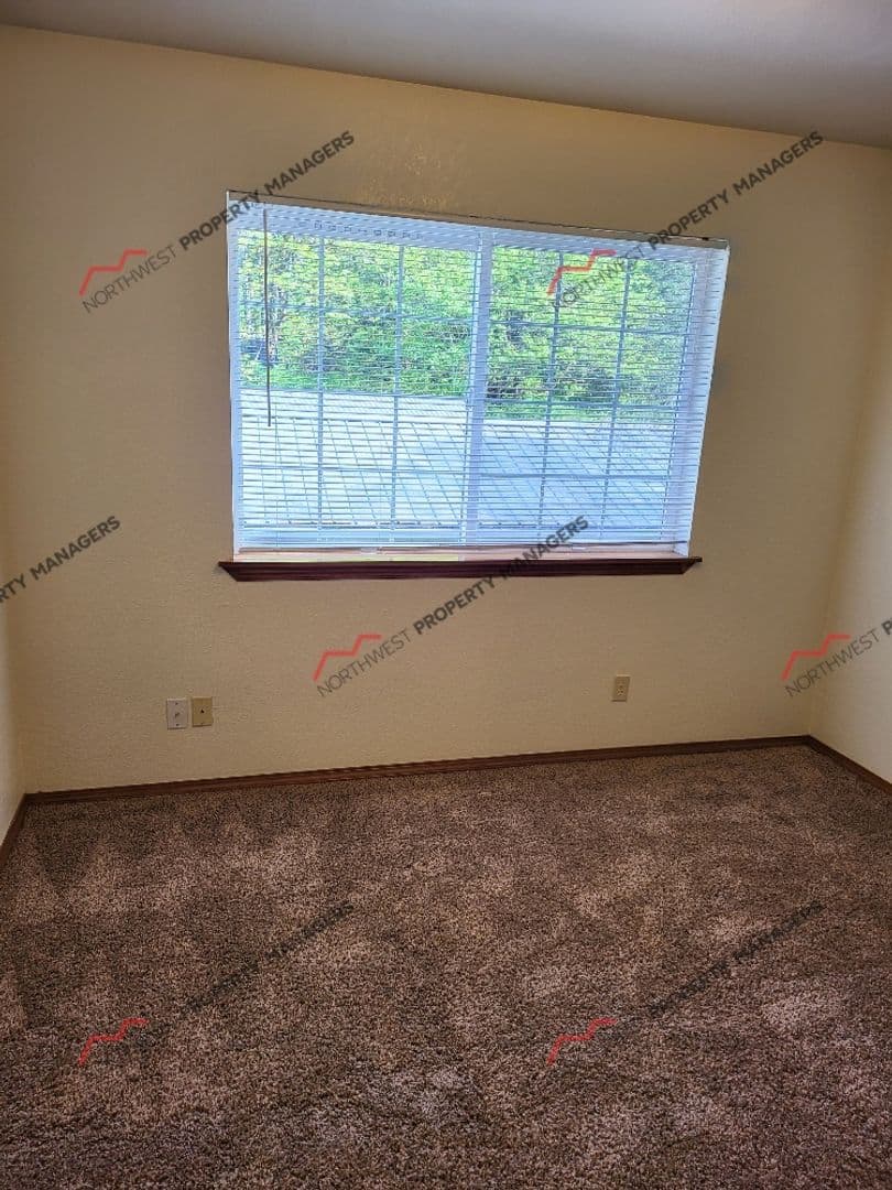 Toledo Apartment: 1268 State Route 505