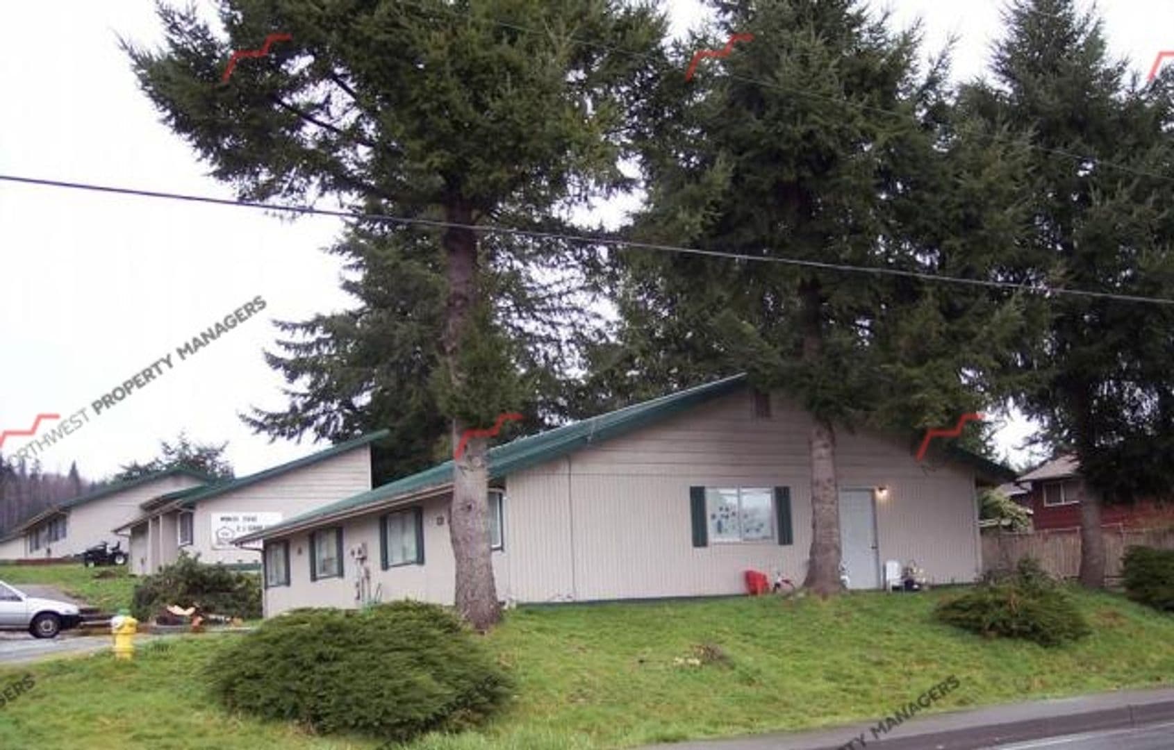 Montesano Apartment: 1504 E Beacon Ave.