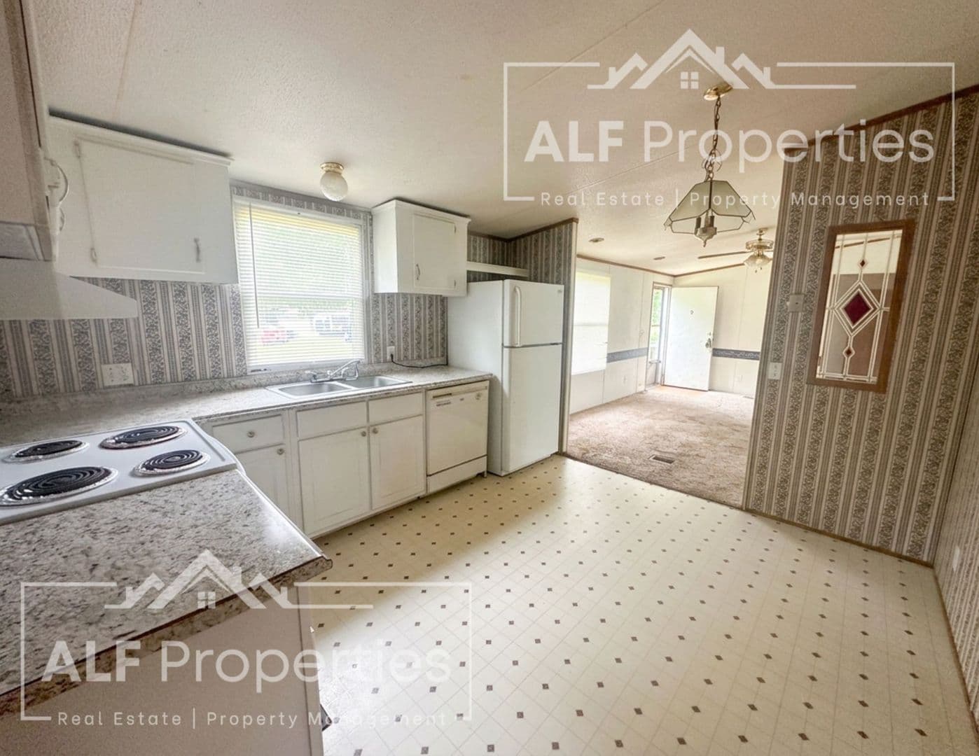 Henderson Apartment: 157 Autumn Lane