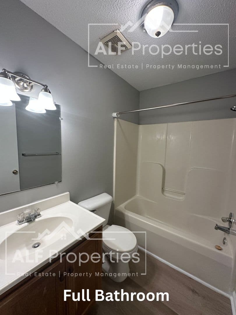 Fayetteville Apartment: 713 North Street Unit C