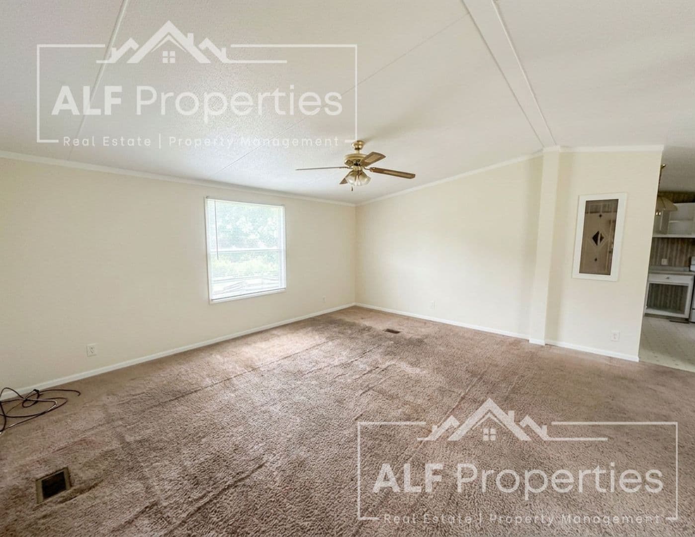 Henderson Apartment: 157 Autumn Lane