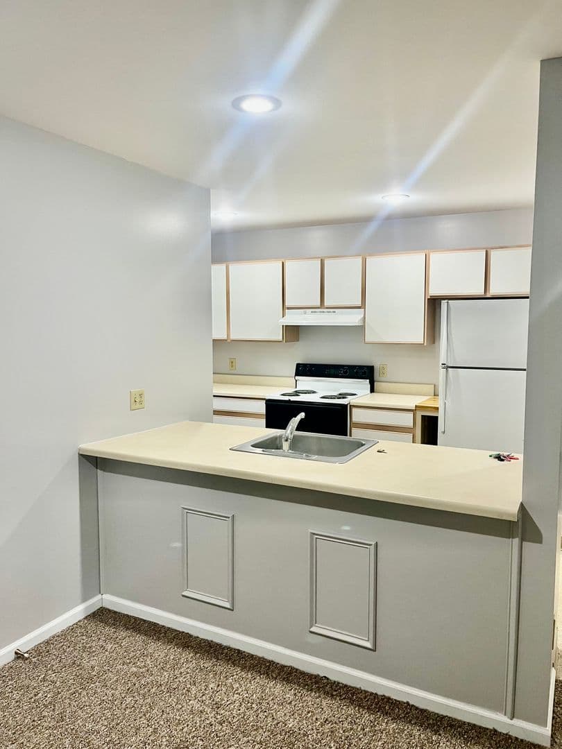 Baldwinsville Apartment: 116 Oswego Street