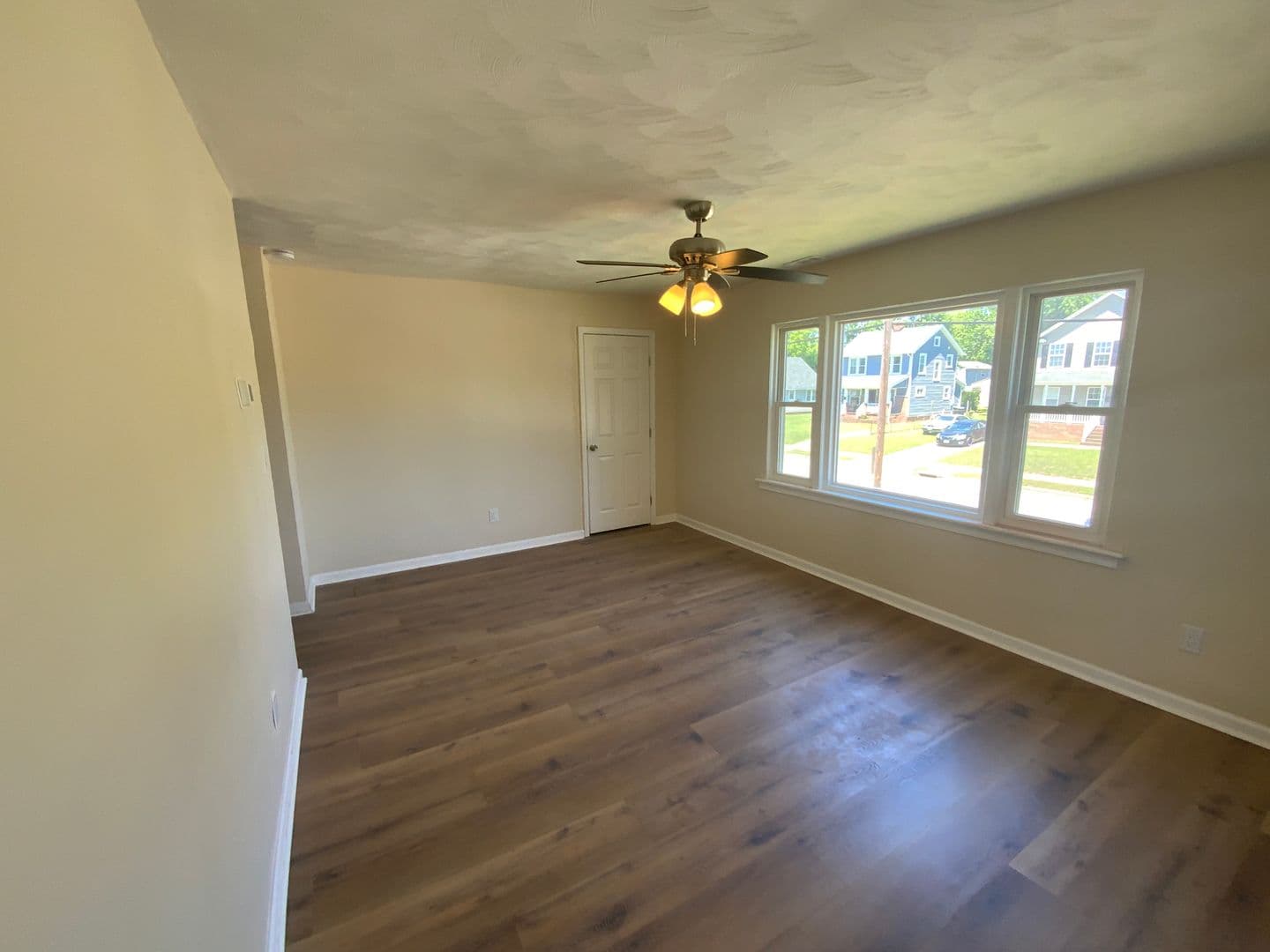 Newport News Apartment: 41 Ash Avenue