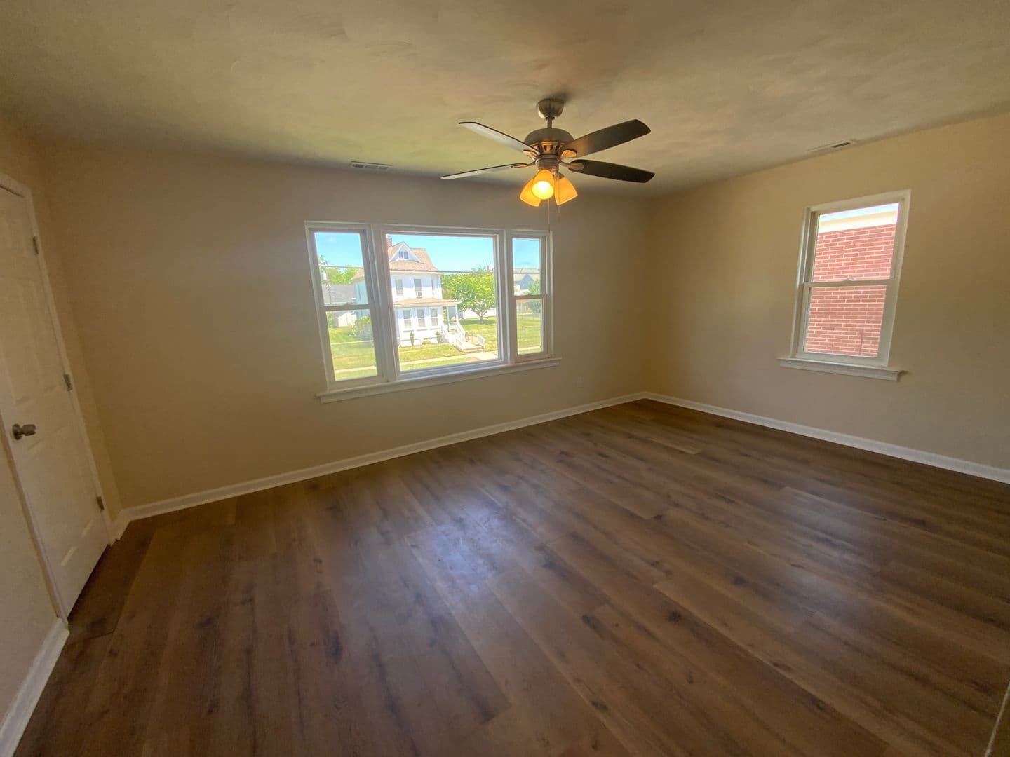 Newport News Apartment: 41 Ash Avenue