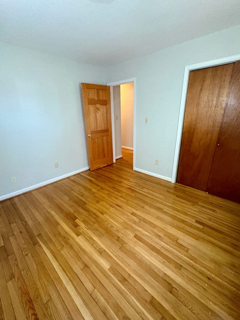 Hampton House: 113 Bowen Drive