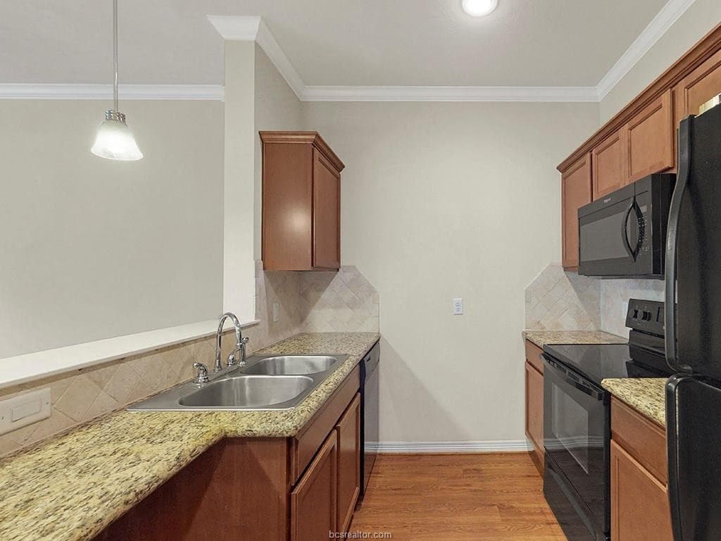 College Station Townhome: 1198 Jones Butler Road, #2607