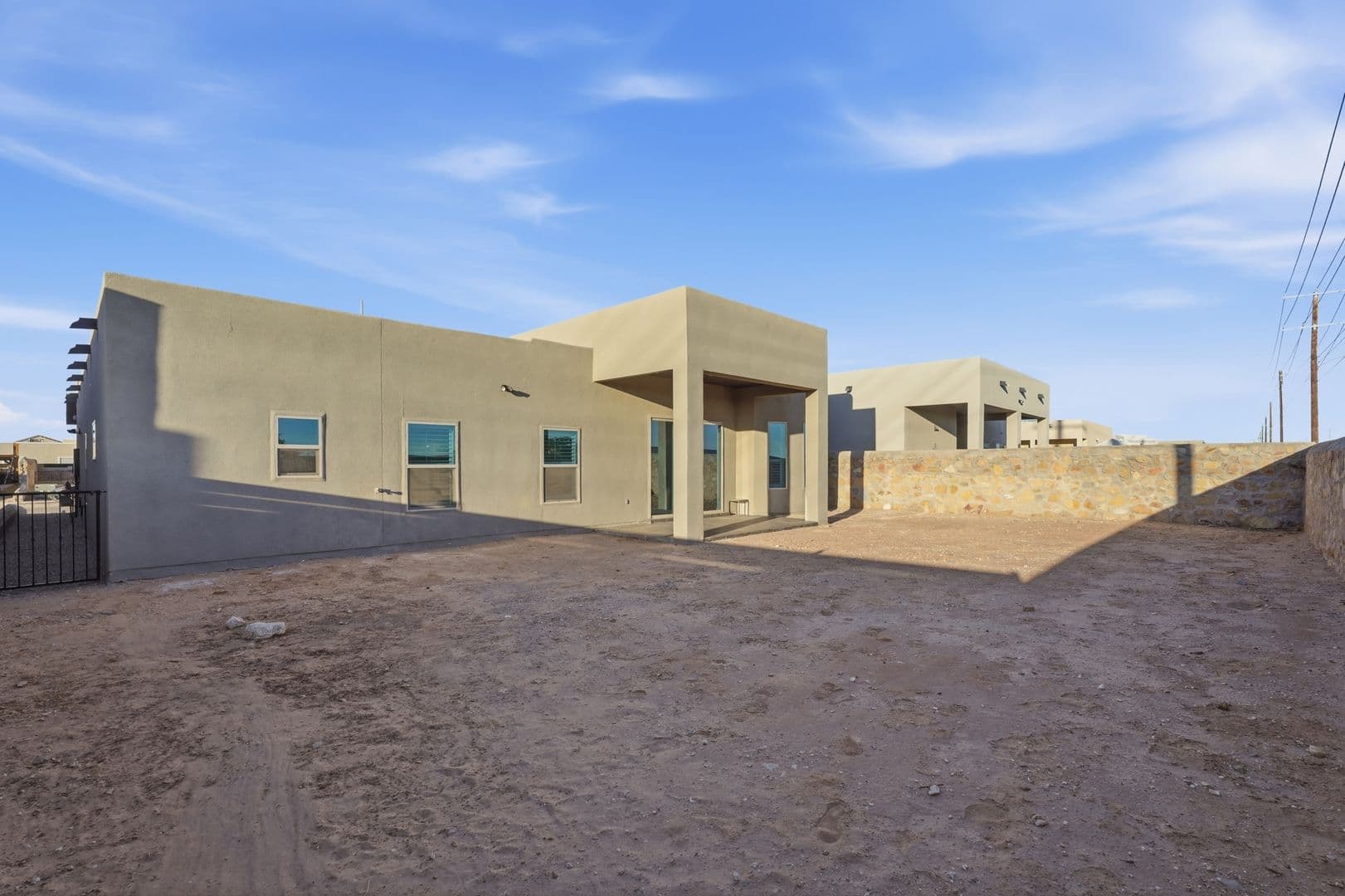 El Paso House: 14572 John McNeely
