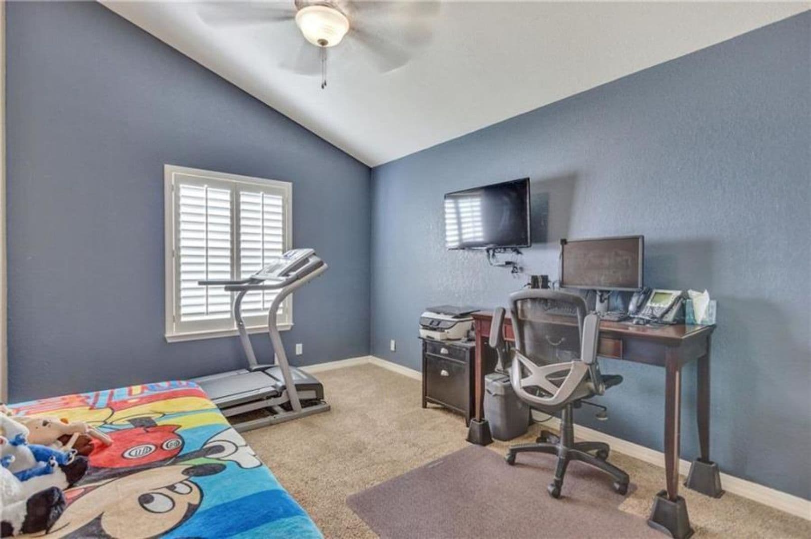 El Paso House: 7067 Crown Ridge Drive